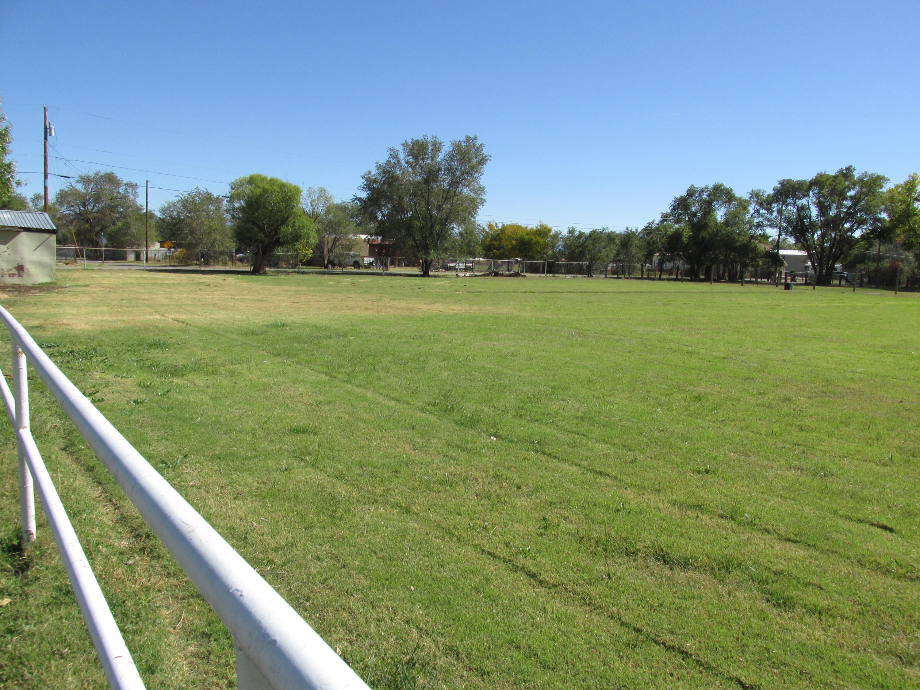 515 Braught Road, Bosque Farms, New Mexico image 2