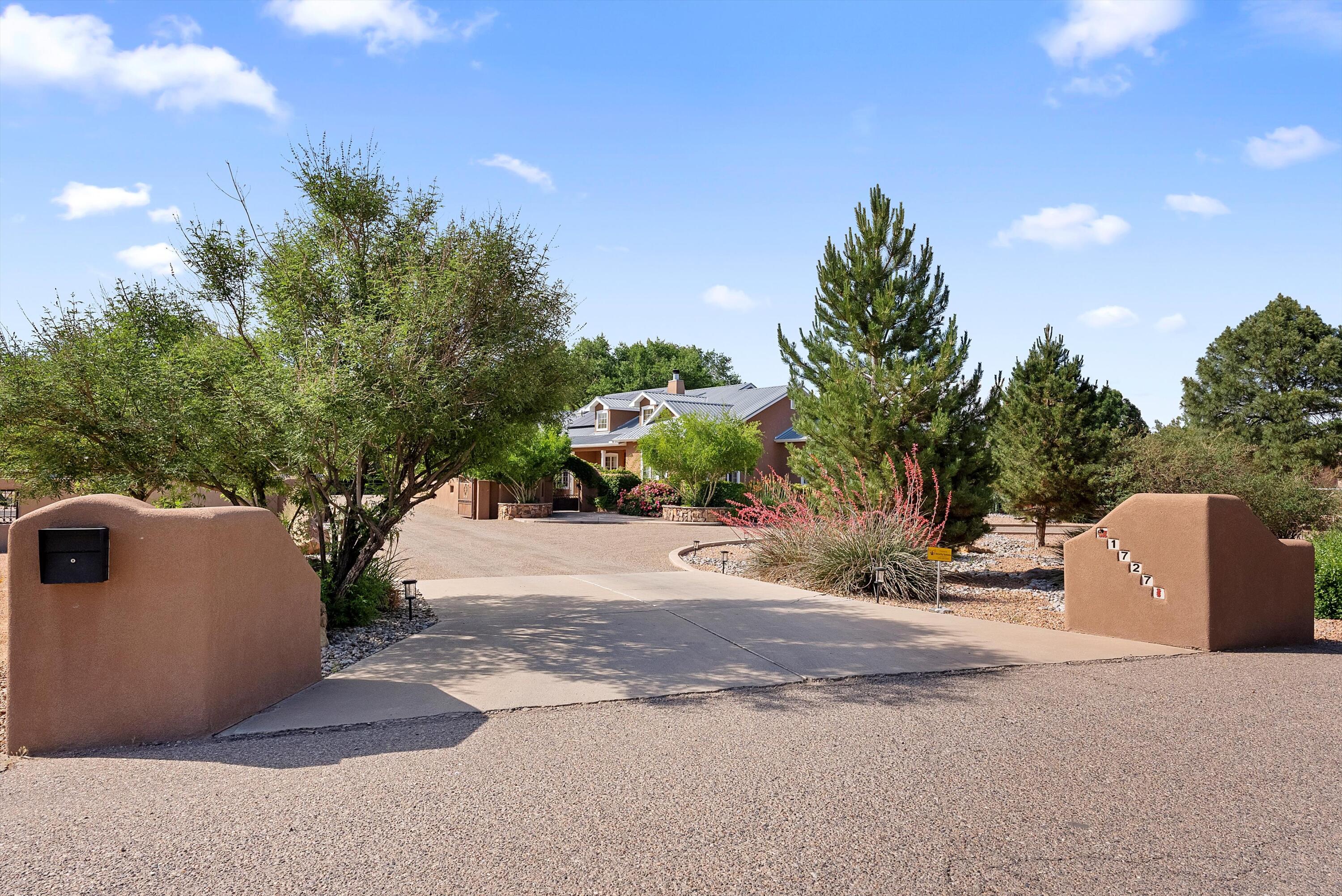 1727 Rusty Road, Albuquerque, New Mexico image 3