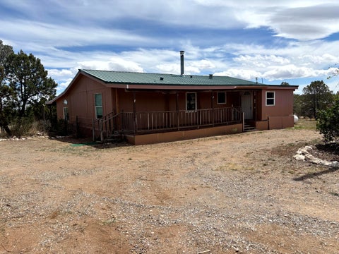 Mobile Home For Sale - 1 Moon Circle<br/> Edgewood, NM 87015