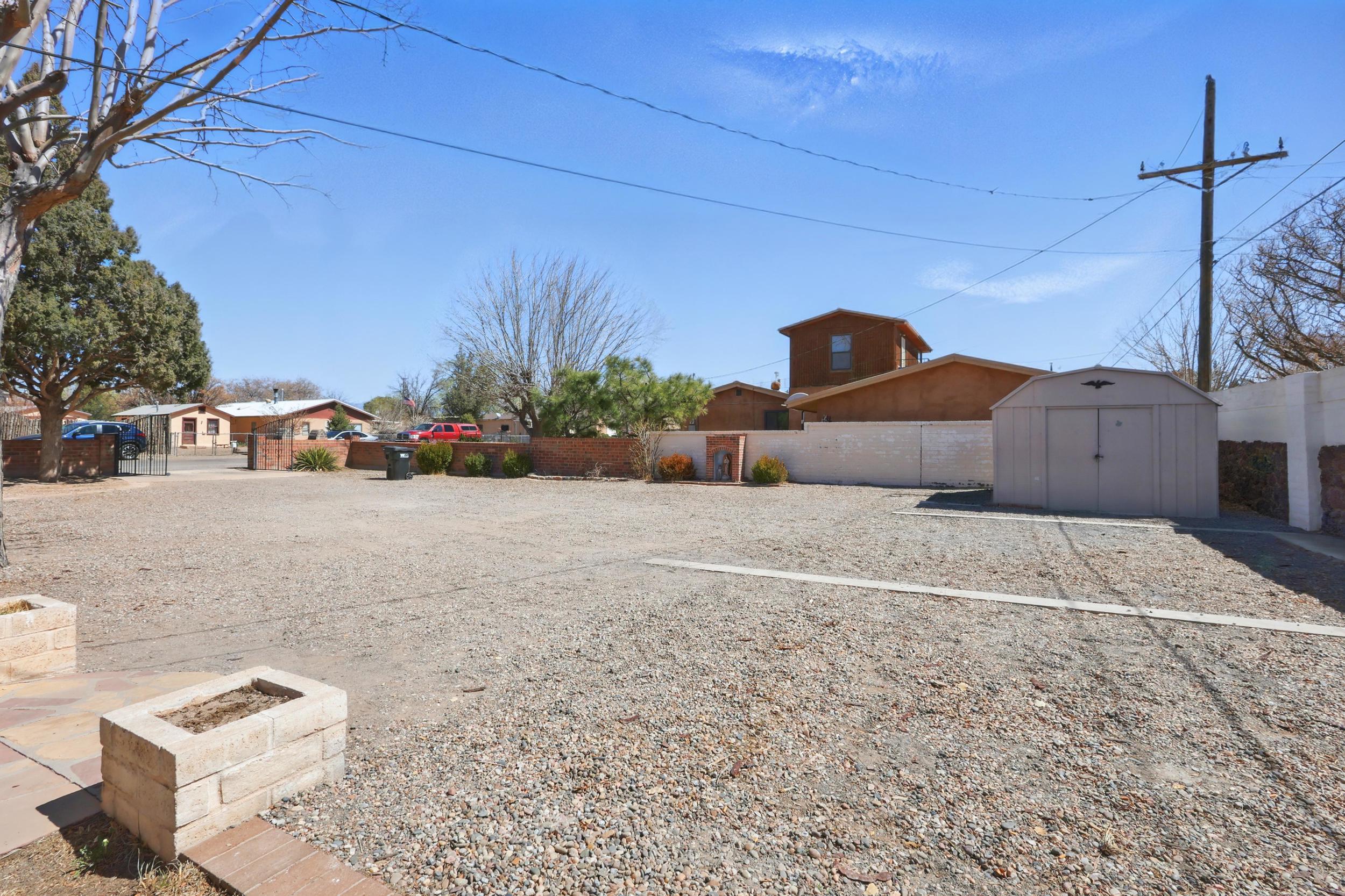 316 Camino Seis, Albuquerque, New Mexico image 30