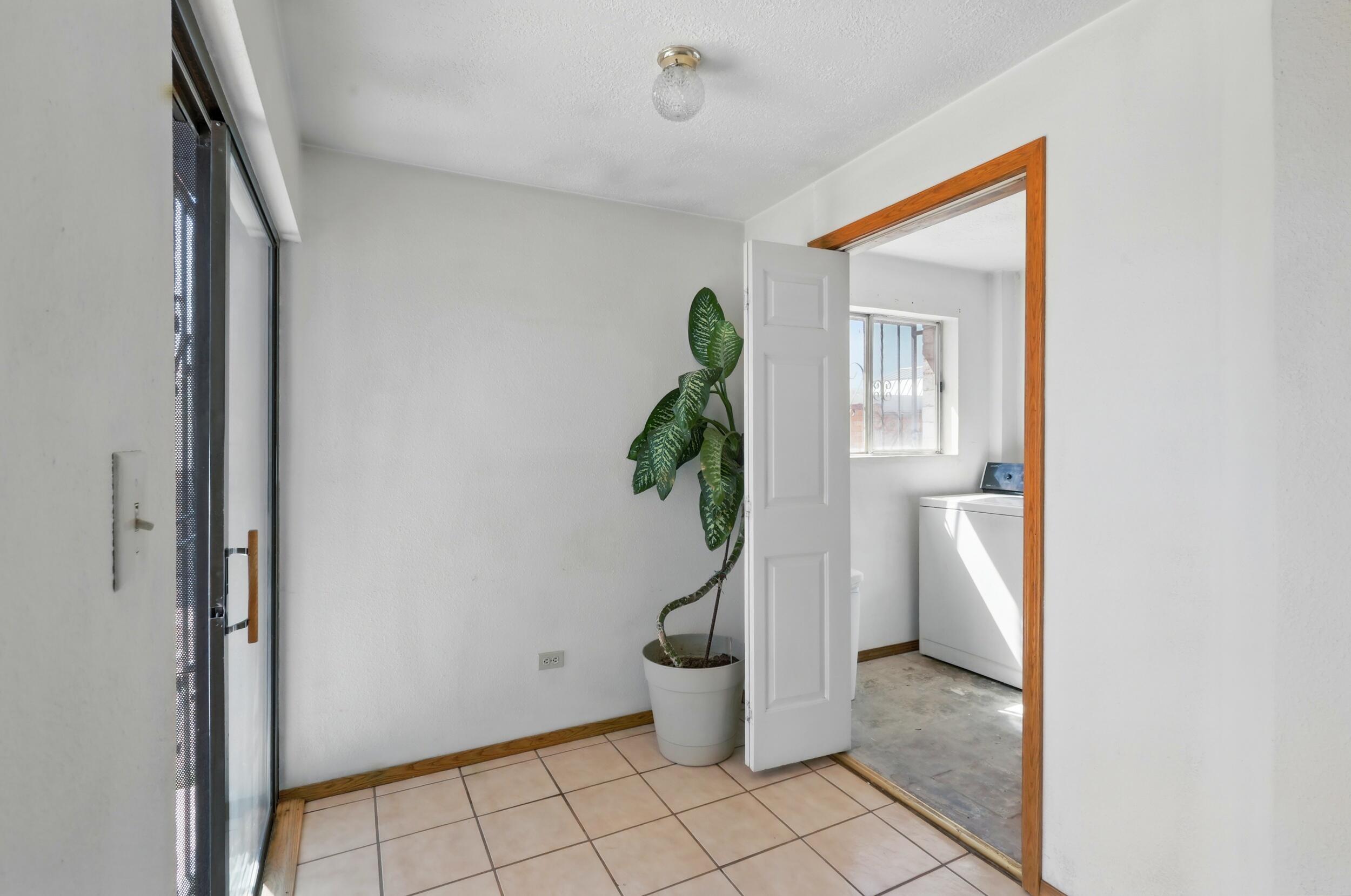 316 Camino Seis, Albuquerque, New Mexico image 20
