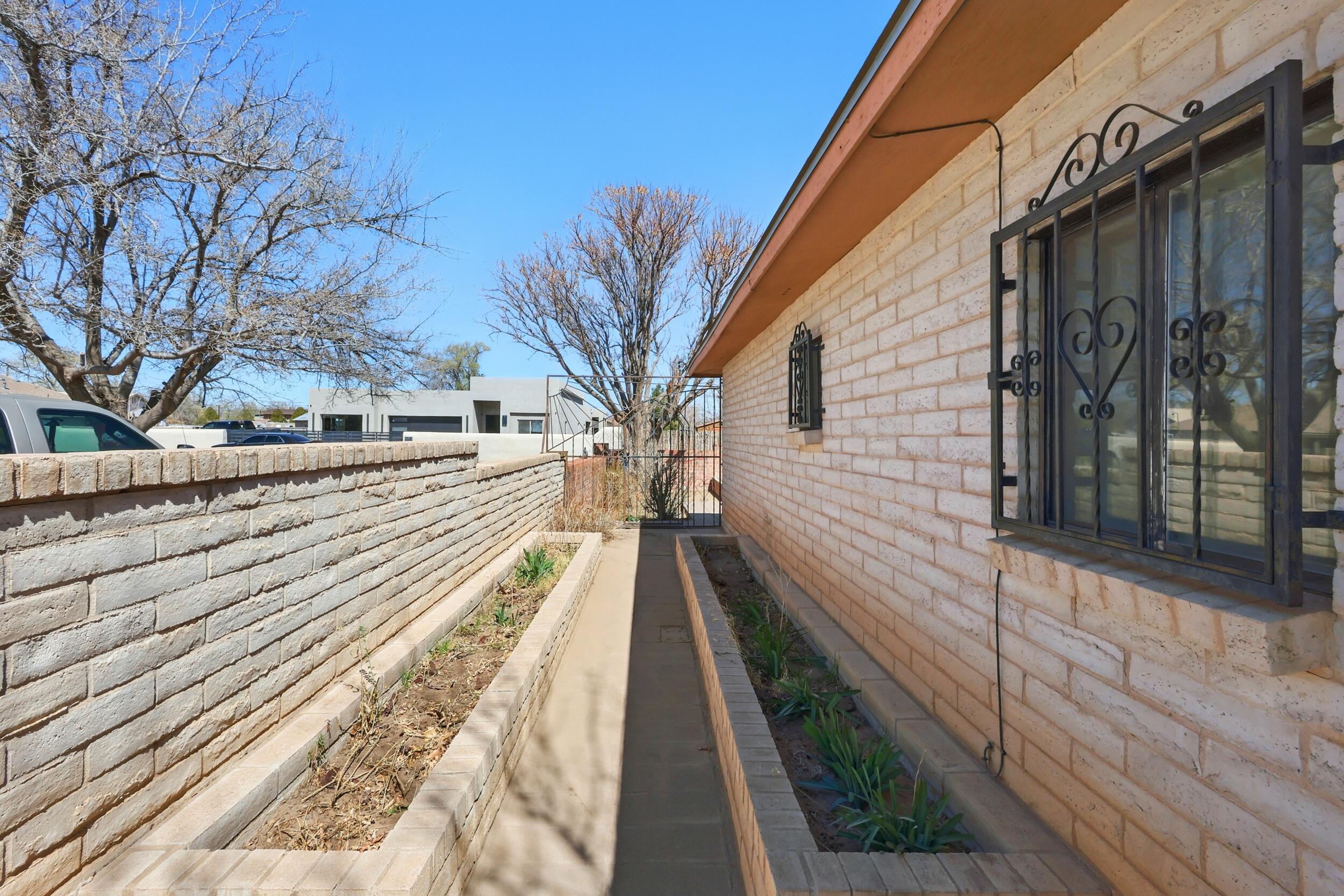 316 Camino Seis, Albuquerque, New Mexico image 29