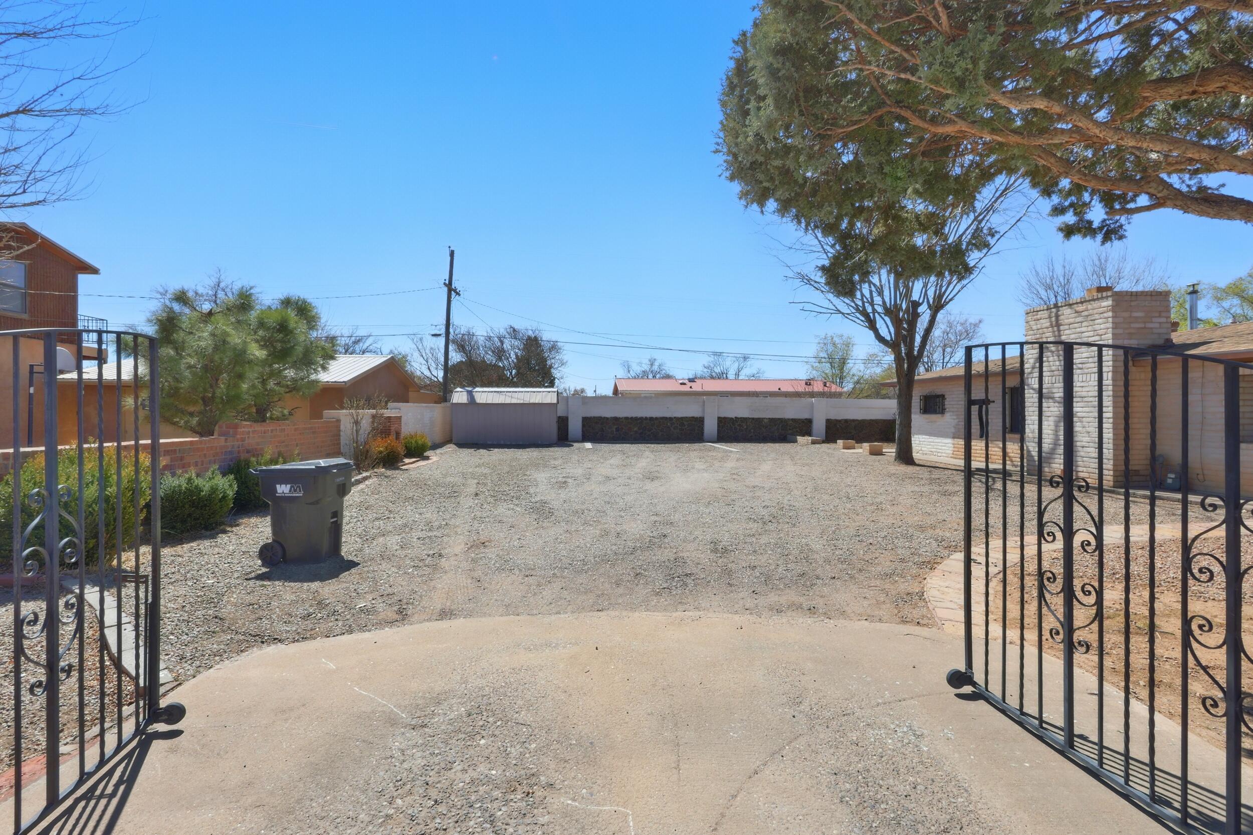 316 Camino Seis, Albuquerque, New Mexico image 22
