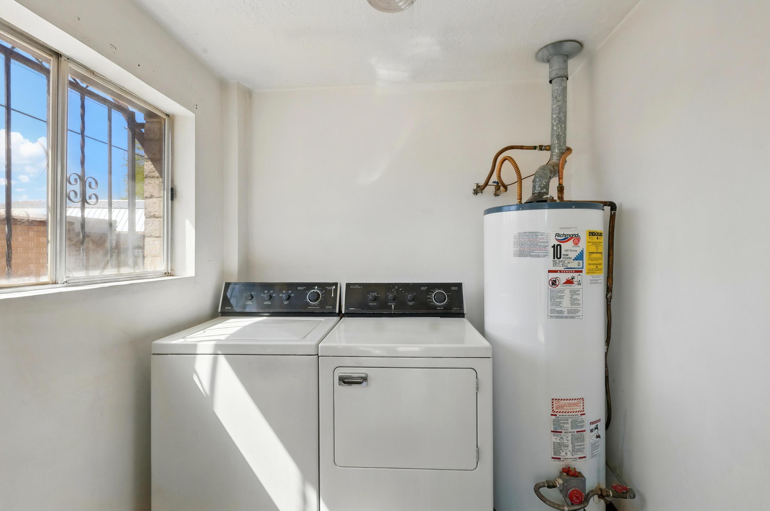 316 Camino Seis, Albuquerque, New Mexico image 21