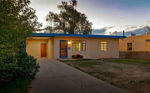Photo of 1311 Dartmouth Drive NE, Albuquerque, NM 87106 (MLS # 1112286)