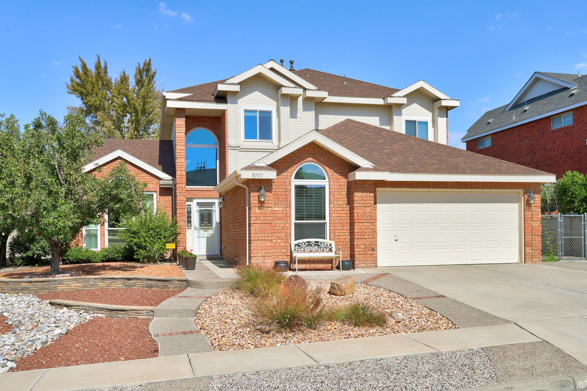 8701 Hampton Avenue NE