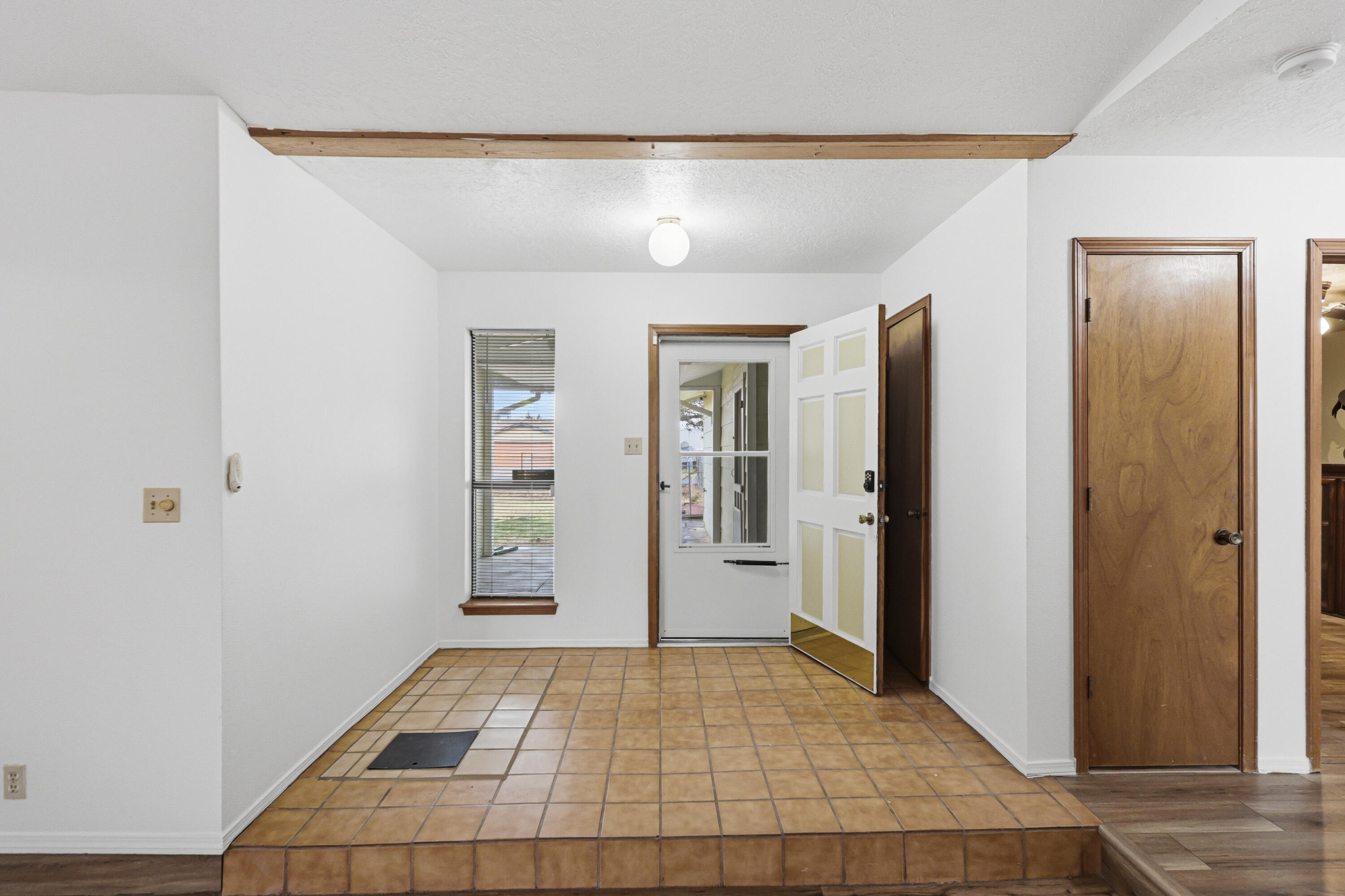 6 Sierra Vista Court