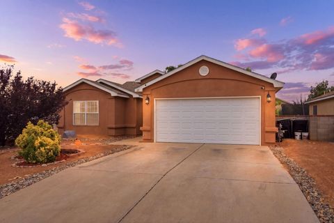 Homes For Sale - 22 Margarita Circle<br/> Los Lunas, NM 87031