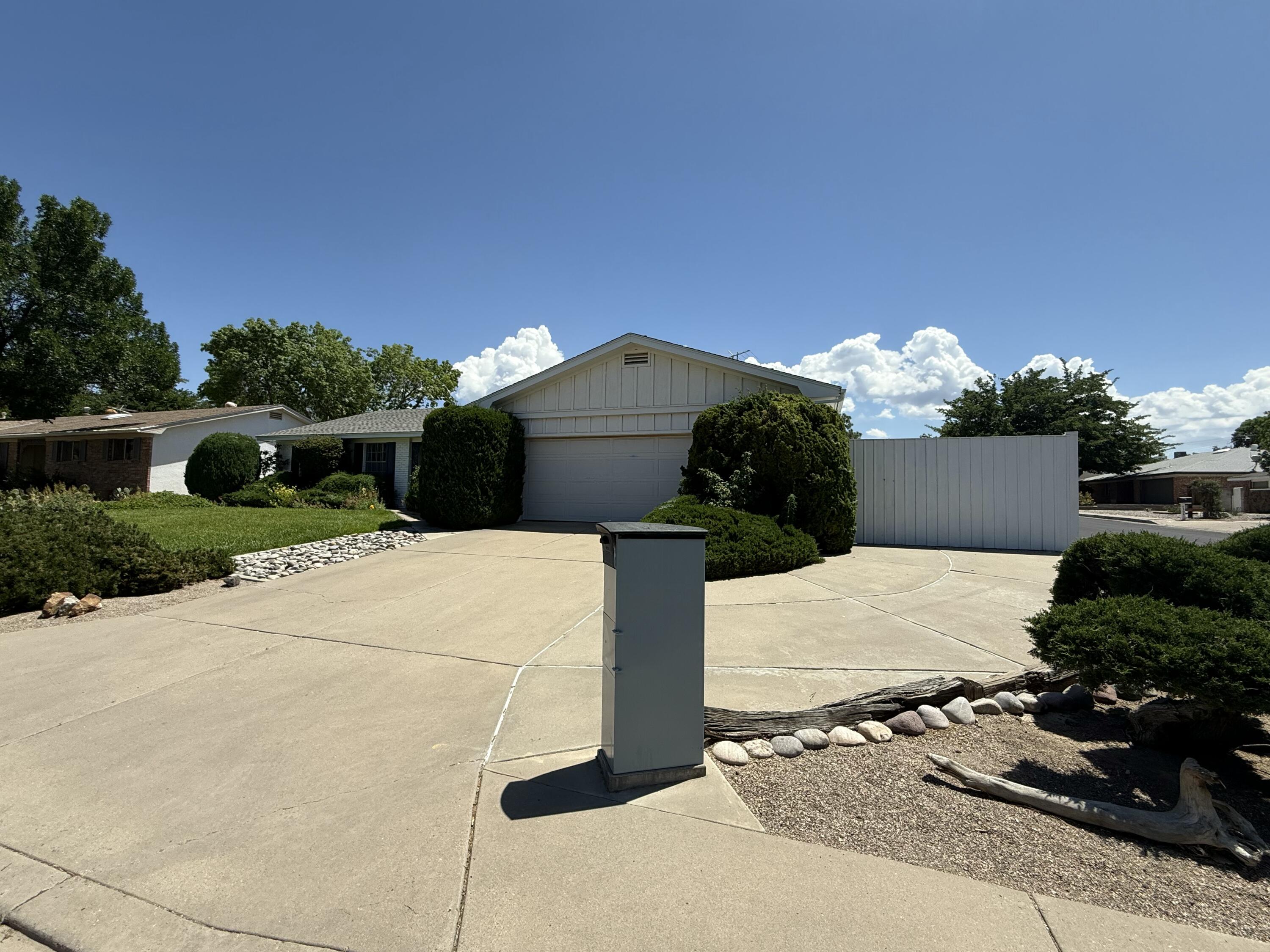 4300 Andrew Drive NE