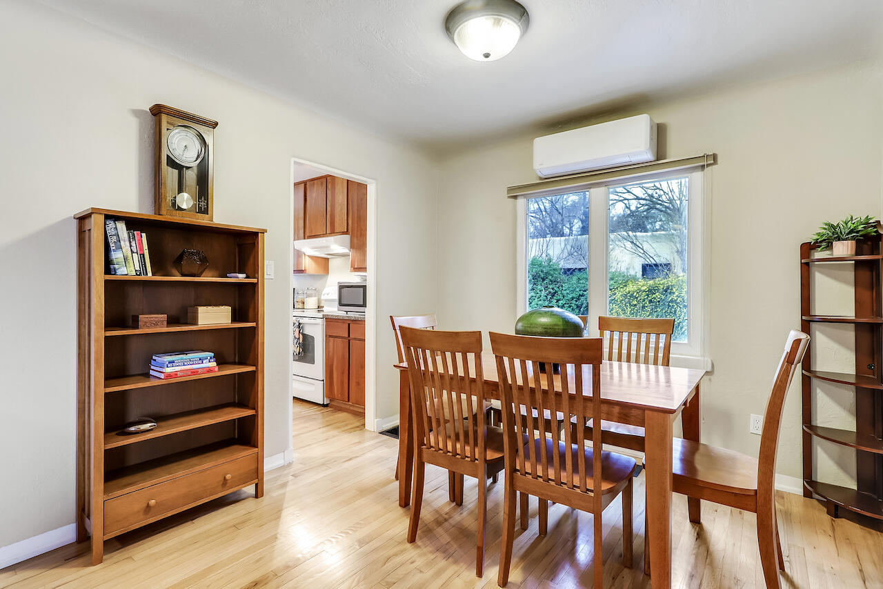 321 Nara Visa Road NW