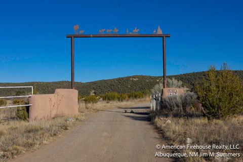 Mobile Home For Sale - 193 A A Barton Road<br/> Santa Fe County, Edgewood, NM 87015
