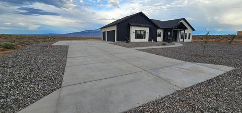 Photo of 2116 Kaiser Road NE, Rio Rancho, NM 87144 (MLS # 1106479)