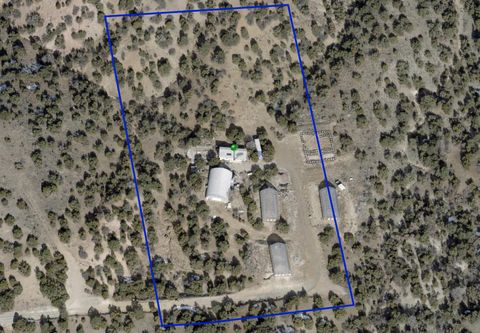 Photo of 145 & 149 Coyote Springs Rd Road SE, Albuquerque, NM 87123 (MLS # 1101208)