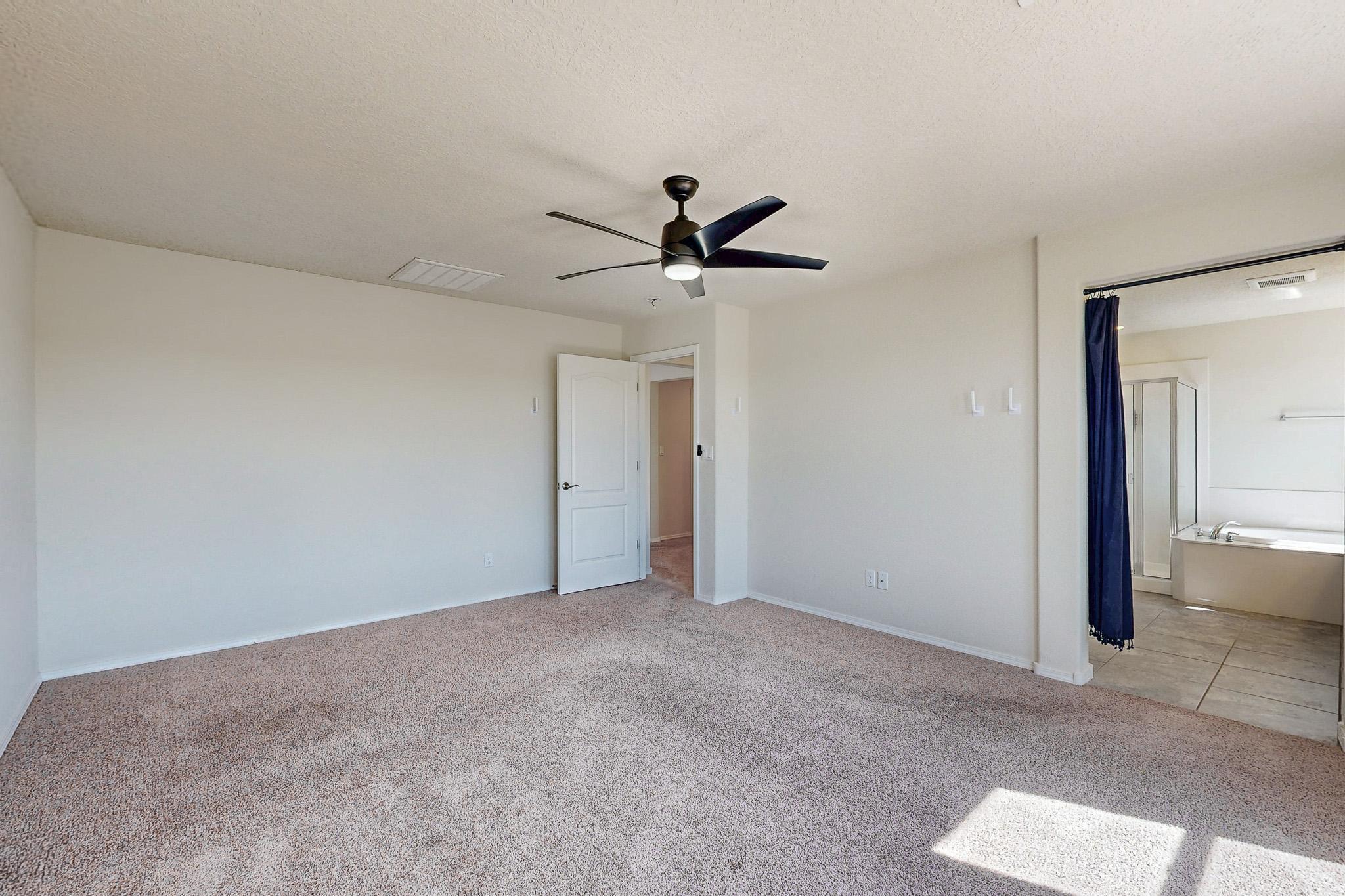 8740 Abierto Vista Circle, Albuquerque, New Mexico image 21