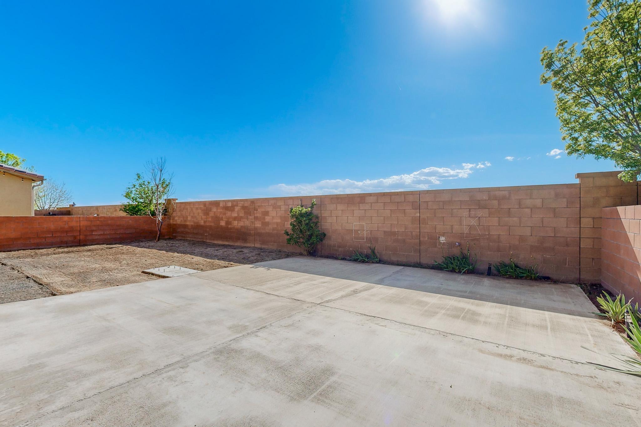 8740 Abierto Vista Circle, Albuquerque, New Mexico image 43