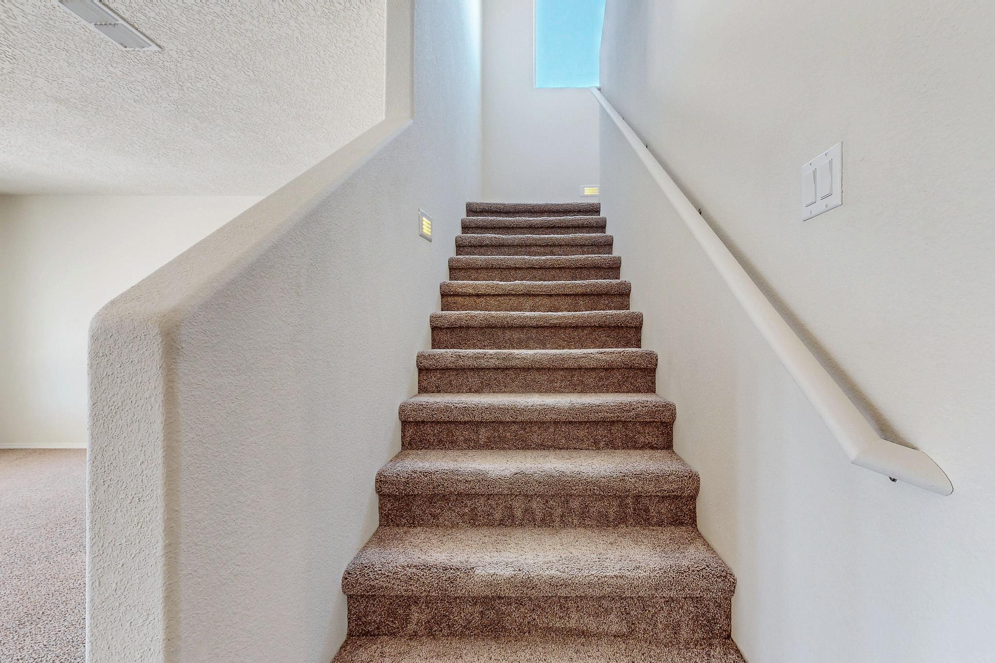 8740 Abierto Vista Circle, Albuquerque, New Mexico image 17