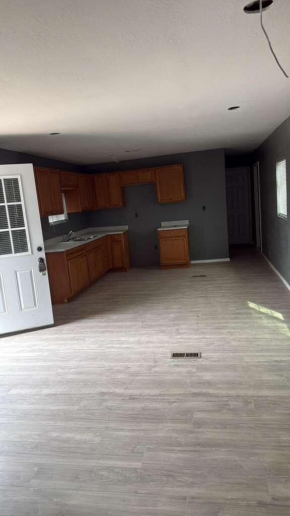 25 Quail Run East