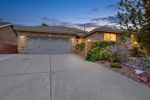 Photo of 1204 Cannonade Court SE, Albuquerque, NM 87123 (MLS # 1112253)