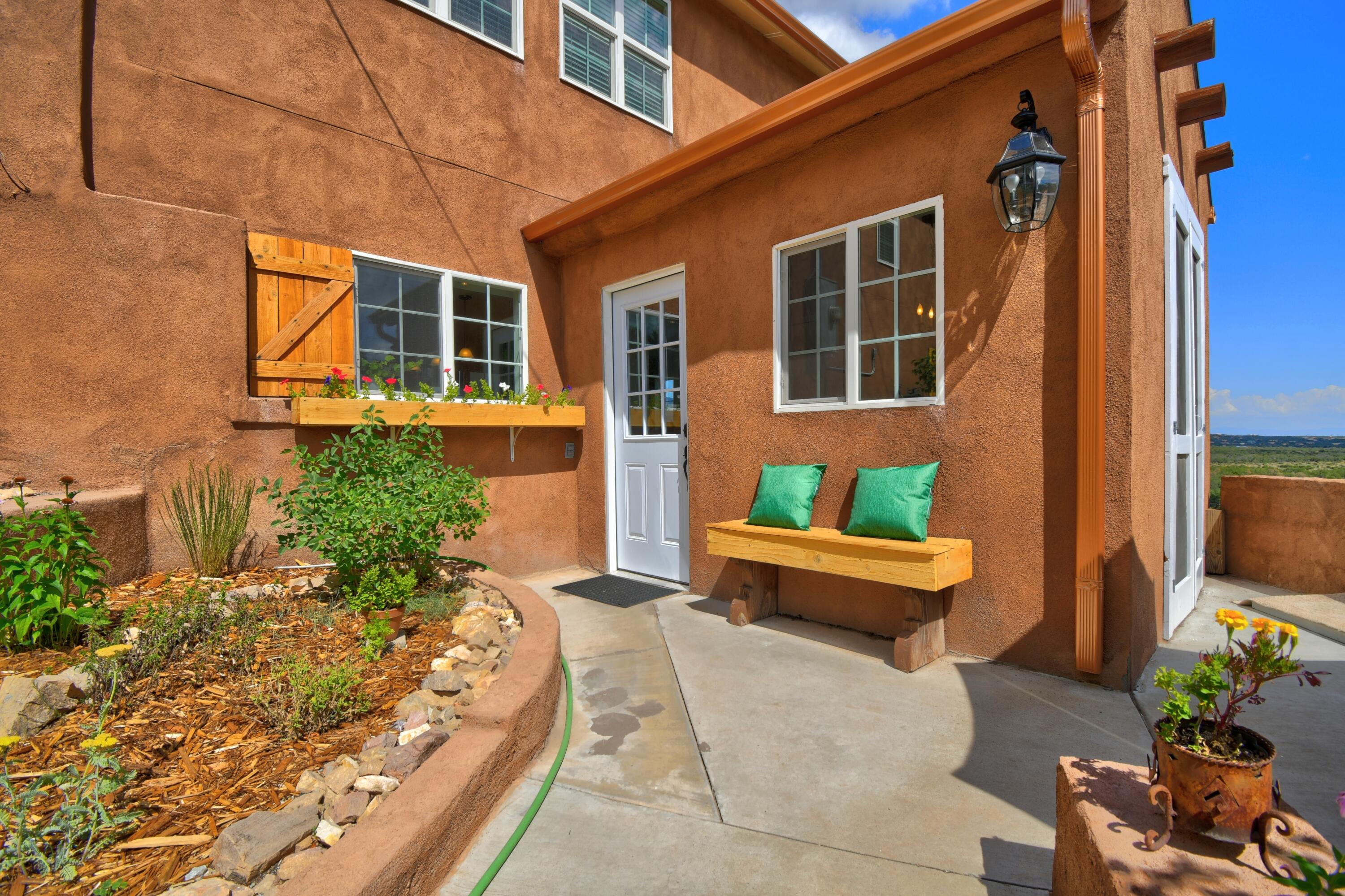 5 Lakeview Circle