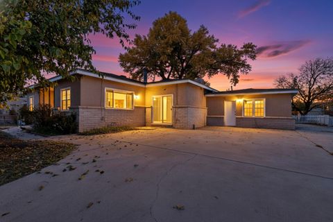 Photo of 2715 Floral Road NW, Albuquerque, NM 87104 (MLS # 1094355)