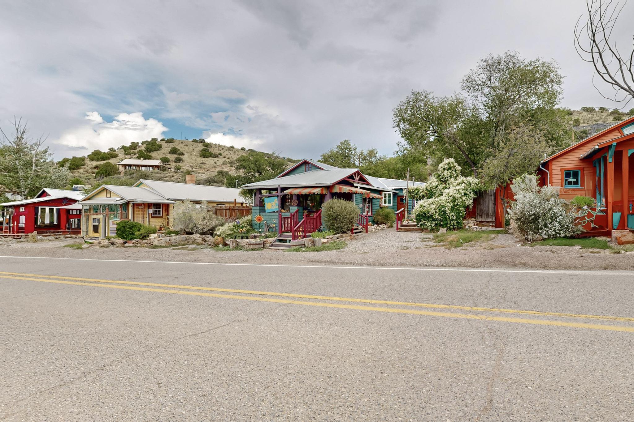 2874 Nm 14, Madrid, New Mexico image 2