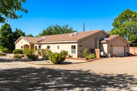 Photo of 815 Los Poblanos Ranch Road NW, Albuquerque, NM 87107 (MLS # 1112382)