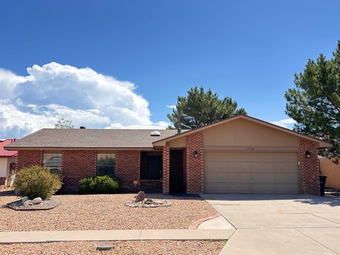 Homes For Sale - 7408 Carson Trail<br/> Albuquerque, NM 87120