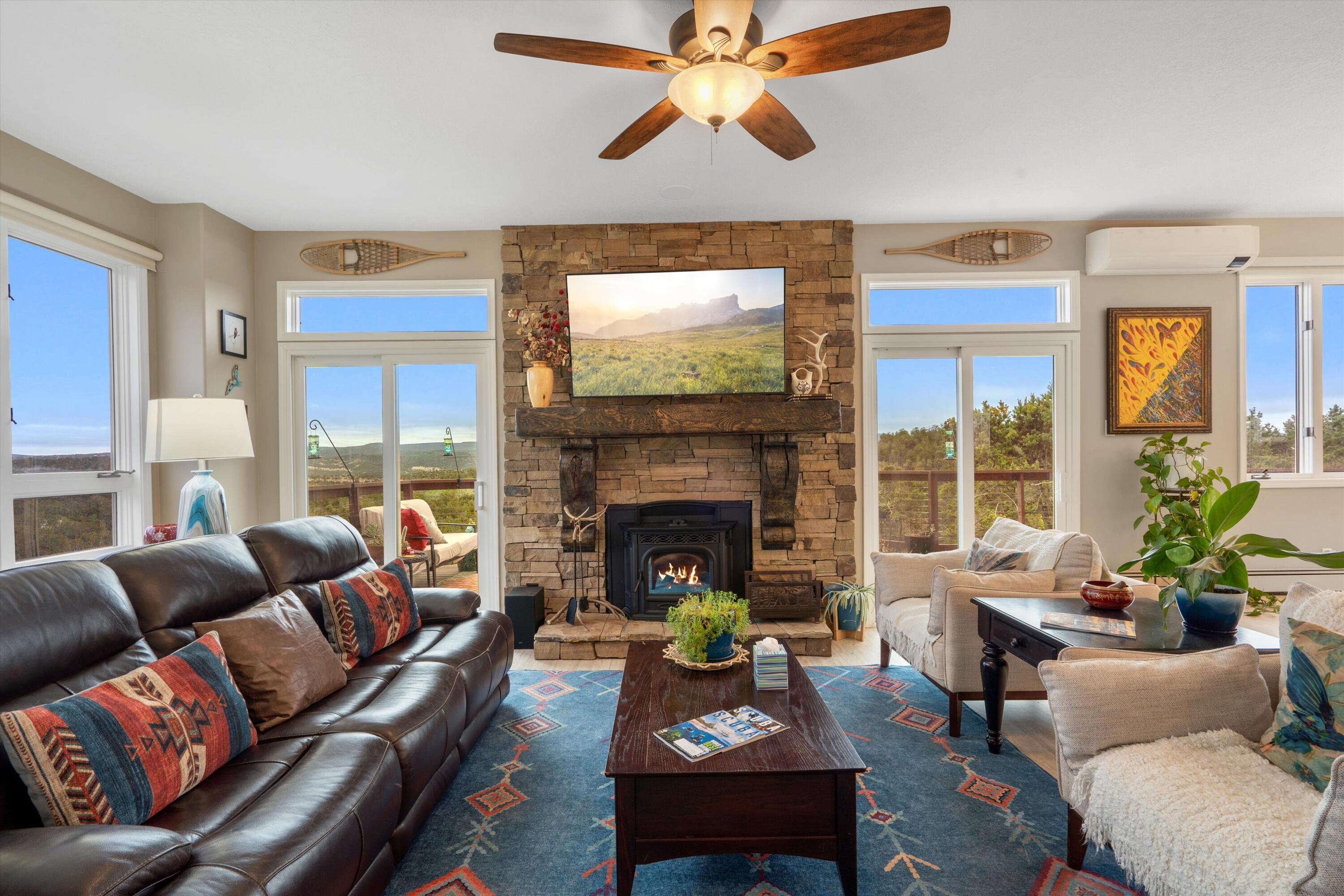 48 Casa Loma Road, Cedar Crest, New Mexico image 7