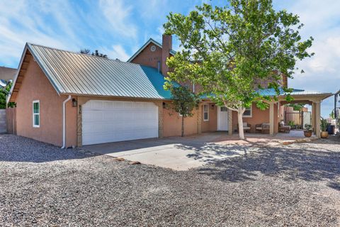 Homes For Sale - 816 Acapulco Road<br/> Rio Rancho, NM 87144