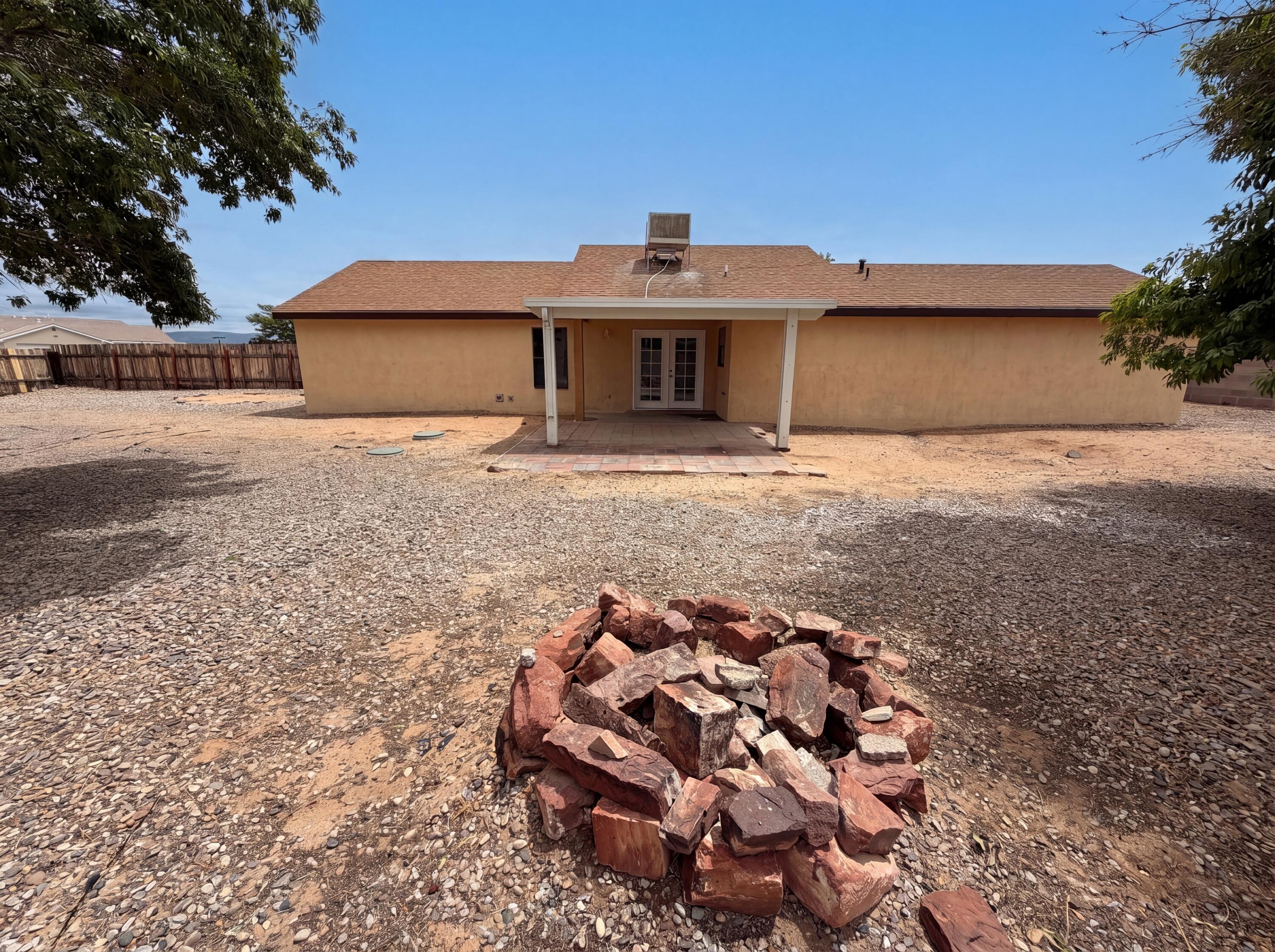 14 Milton Loop
