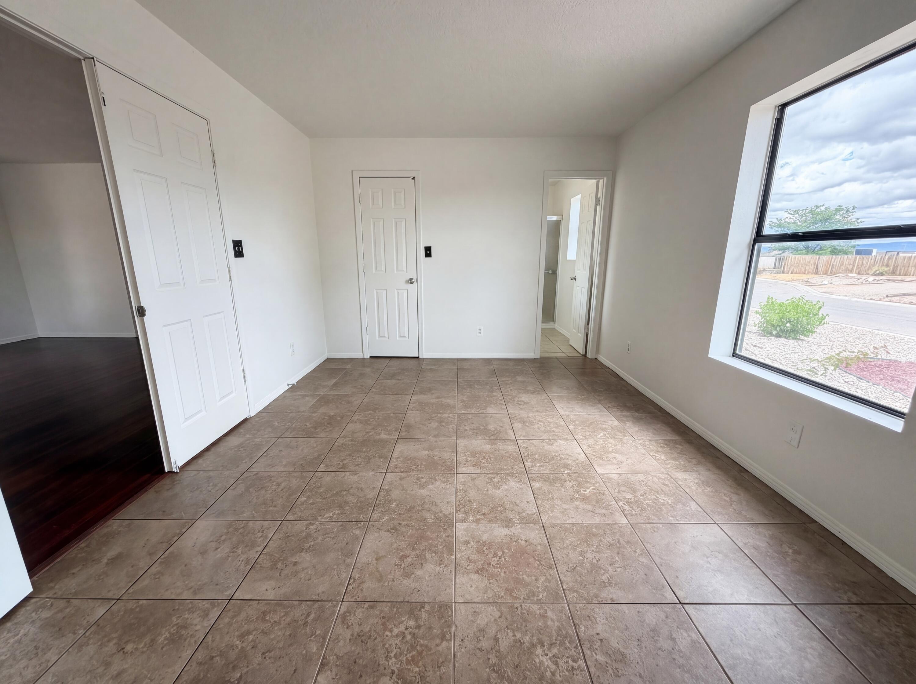 14 Milton Loop