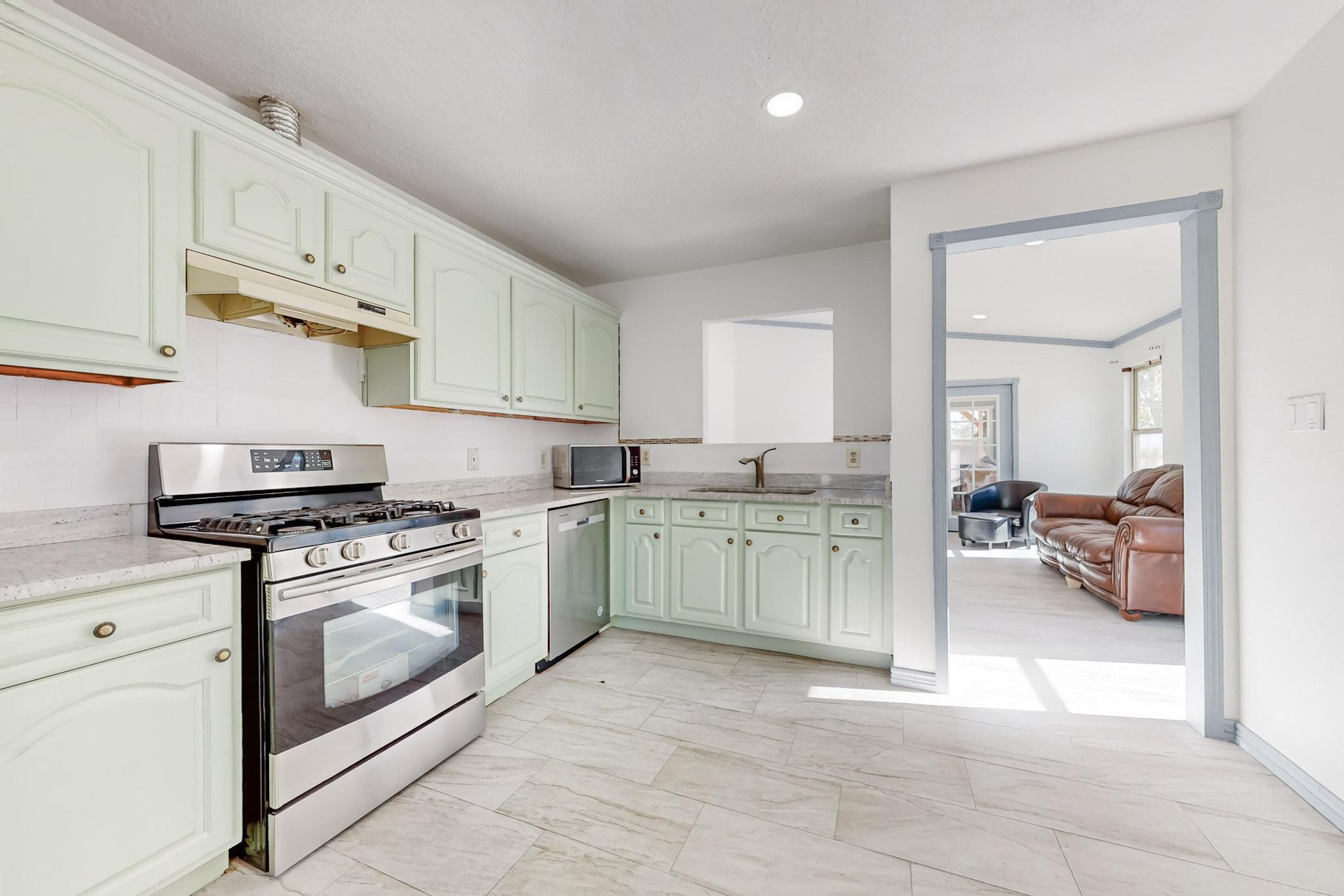 3300 Running Bird Place, Albuquerque, New Mexico image 9