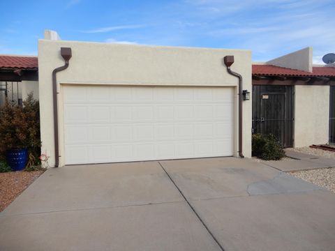 Photo of 1022 Omaha Street NE, Albuquerque, NM 87112 (MLS # 1093963)
