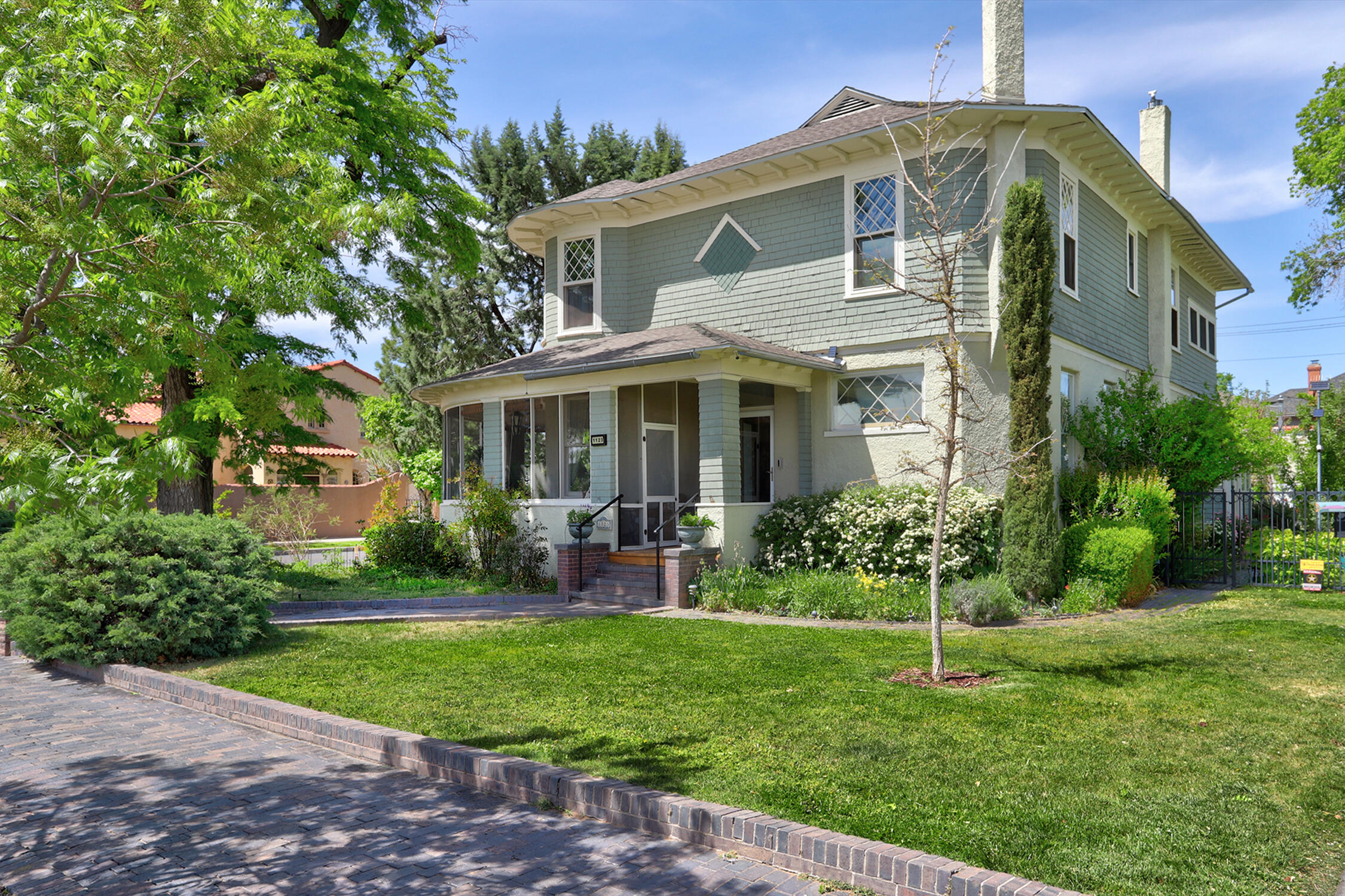 1123 Tijeras Avenue NW
