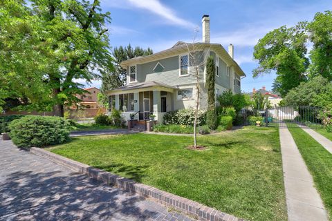 Photo of 1123 Tijeras Avenue NW, Albuquerque, NM 87102 (MLS # 1102470)