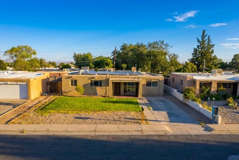 Homes For Sale - 2629 E Christine Street<br/> Albuquerque, NM 87112