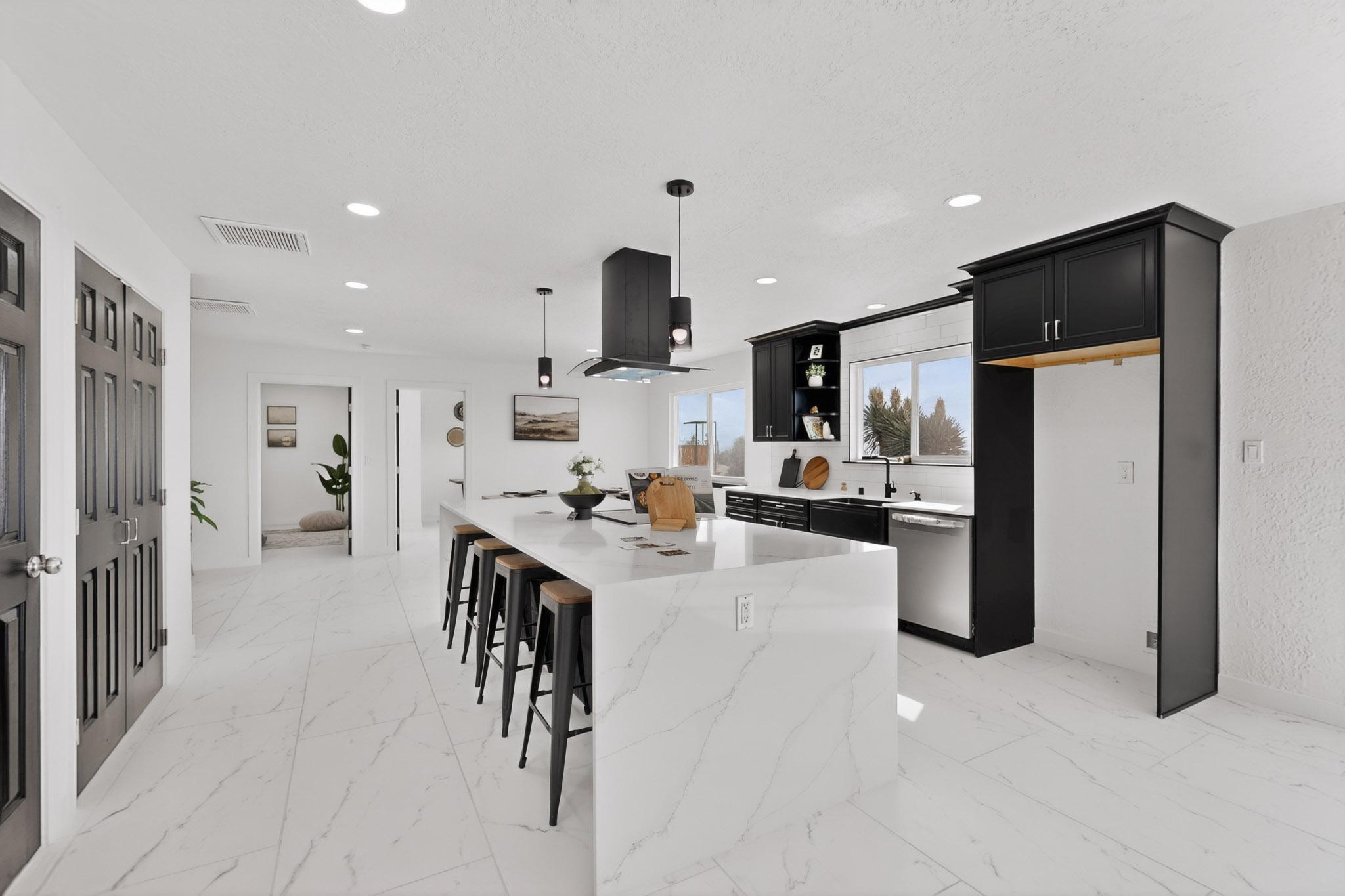 1729 Monte Largo Drive NE