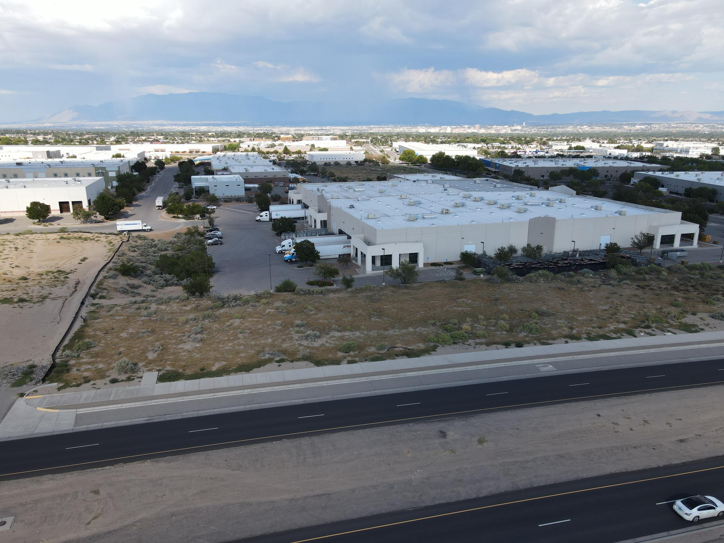 Neq Unser & Bluewater, Albuquerque, New Mexico image 3