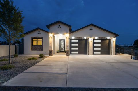 Photo of 1016 10TH Street SE, Rio Rancho, NM 87124 (MLS # 1089904)