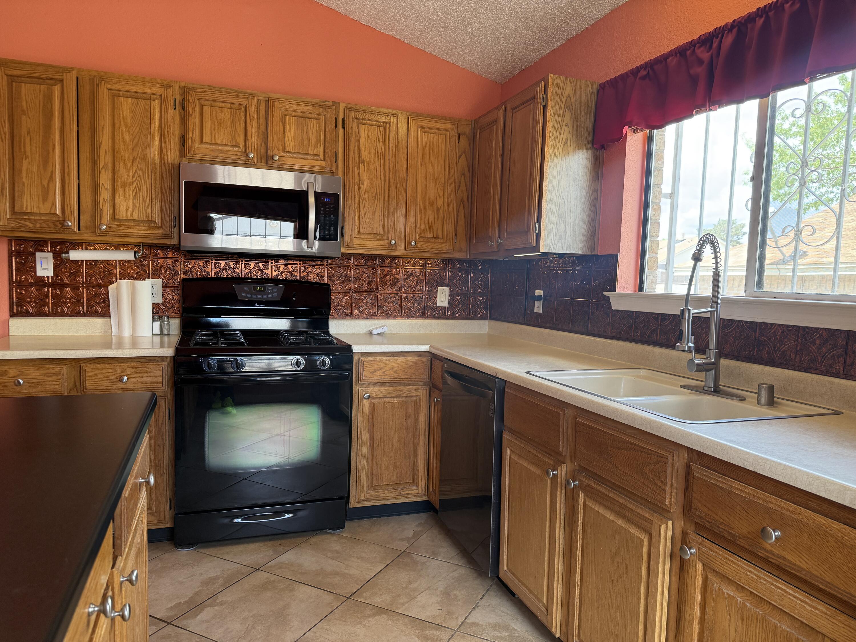 6908 Sedge Avenue, Albuquerque, New Mexico image 8