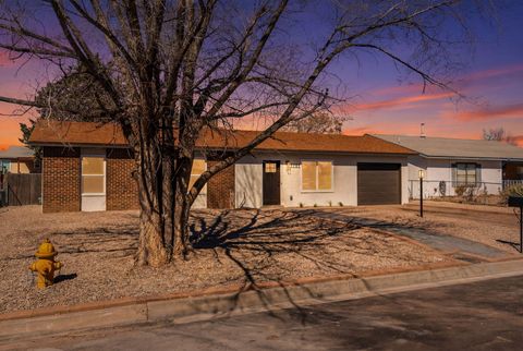 Photo of 1765 Laird Court SE, Rio Rancho, NM 87124 (MLS # 1099054)