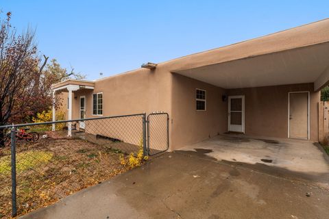 Photo of 1206 Morning Drive, Santa Fe, NM 87507 (MLS # 1095019)