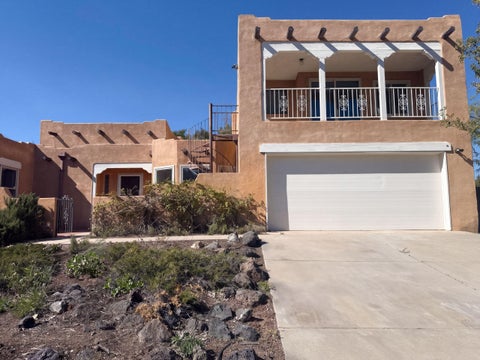 Photo of 5501 Chapel Drive NW, Albuquerque, NM 87114 (MLS # 1112465)
