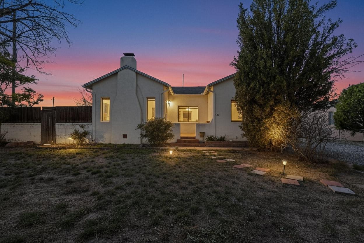 426 DOUGLAS MACARTHUR Road NW