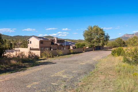 Photo of 16 RAEL CUTOFF Road, Sandia Park, NM 87047 (MLS # 1091290)