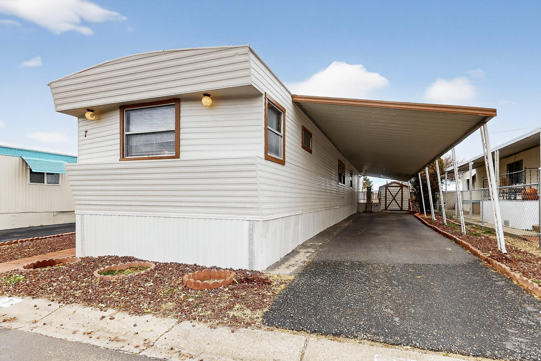 7112 Pan American East NE 7