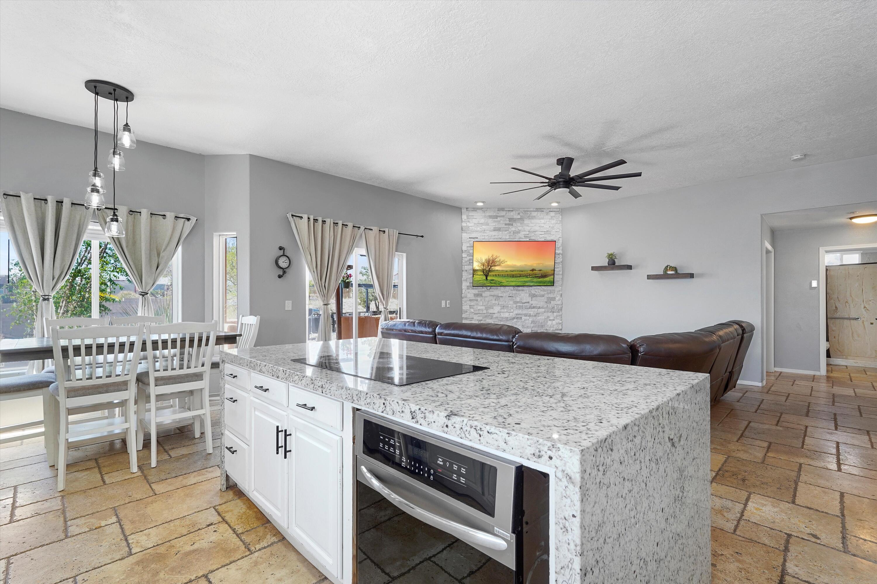 3 Genie Court, Los Lunas, New Mexico image 9