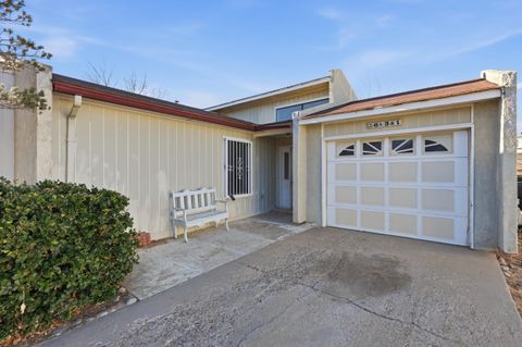 Photo of 631 Western Hills Drive SE, Rio Rancho, NM 87124 (MLS # 1095884)
