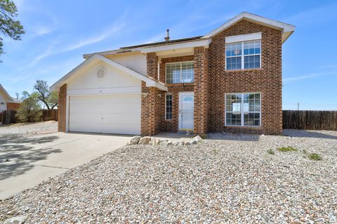 Photo of 11 Apache Plume Road, Los Lunas, NM 87031 (MLS # 1102388)