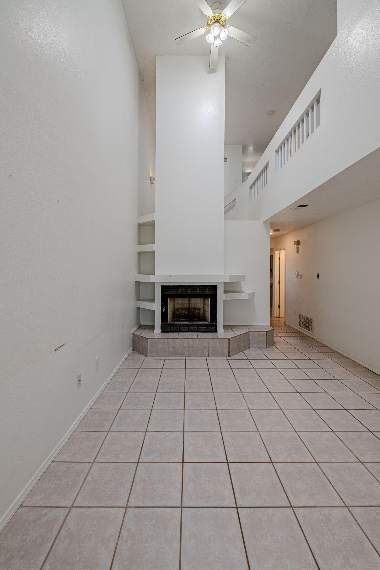 2605 Alamogordo Drive, Albuquerque, New Mexico image 5